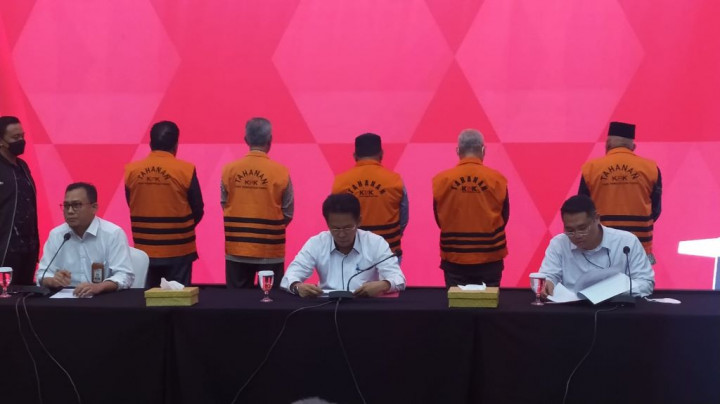 Bertambah Lagi, KPK Tahan 5 Tersangka Kasus Suap Ketok Palu di Jambi