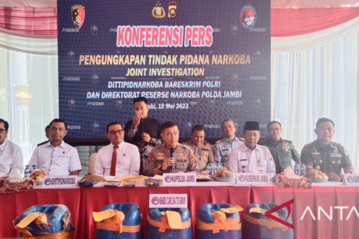 WNA Iran Dibekuk saat Bawa 264 Kilogram Sabu Cair