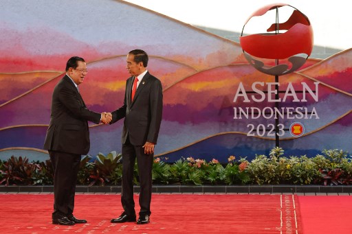 PM Kamboja Minta Maaf Atas Insiden Bendera Indonesia Terbalik di SEA Games 2023