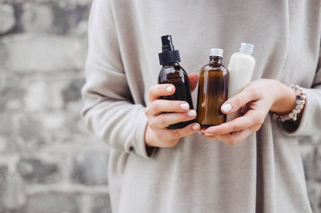 Ini tips memilih kandungan sesuai dengan produk kosmetik kamu. (Foto: Dok. Medcom.id/Aulia Putriningtias)