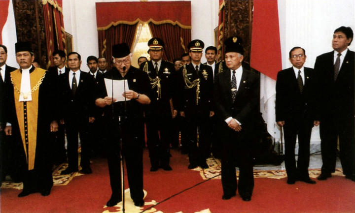 Ketahui Sejarah Reformasi 1998 dan Latar Belakang Terbentuknya