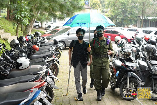 Tengah Pemulihan Akibat Kecelakaan, Faishal Tetap Semangat Ikut UTBK-SNBT di Unpad