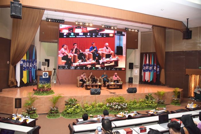 Menko PMK Minta Kampus Intervensi Pengentasan Kemiskinan Ekstrem