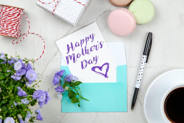 <i>Mothers Day</i> Diperingati Hari Ini 14 Mei, Berikut Sejarah dan Bedanya dengan Hari Ibu di Indonesia
