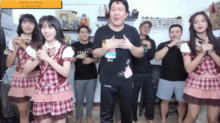 Kejutan Windah Basudara di <i>Charity Streaming</i>, Hadirkan JKT48 dan <i>Dance</i> Fortune Cookie Bareng