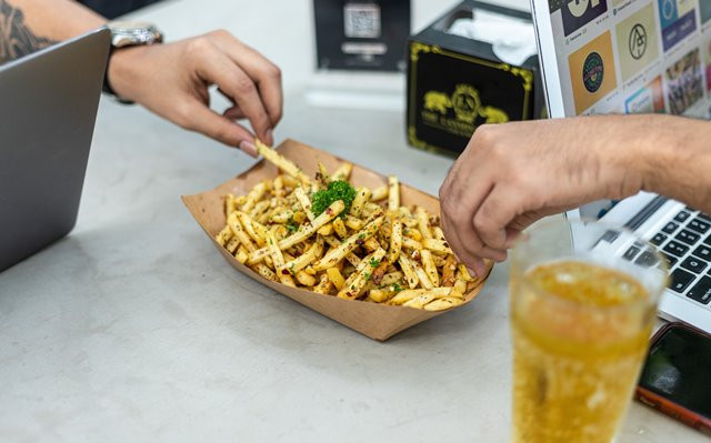 Lima makanan ini sebaiknya dihindari saat kamu sedang diet. (Foto: Ilustrasi/Dok. Unsplash.com)