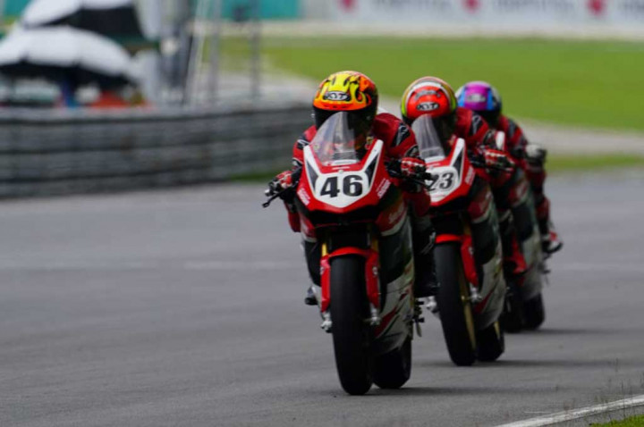 Pembalap Honda Cetak Sejarah di AP250 ARRC Malaysia