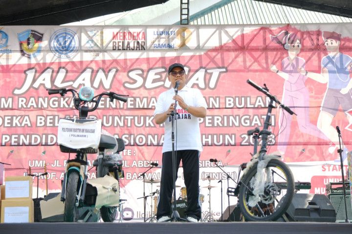 Banjir Peminat, Jalan Sehat LLDikti IX di UMI Diikuti 11 Ribu Peserta