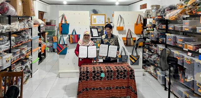 Lawe dan Creativeans Berambisi Membawa Tenun Mendunia