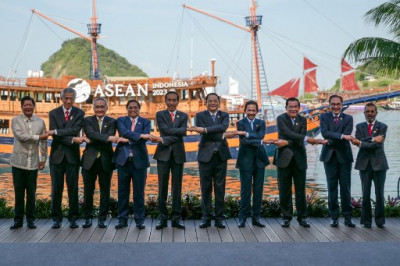 HARAPAN ASEAN JADI PUSAT PERTUMBUHAN EKONOMI BARU