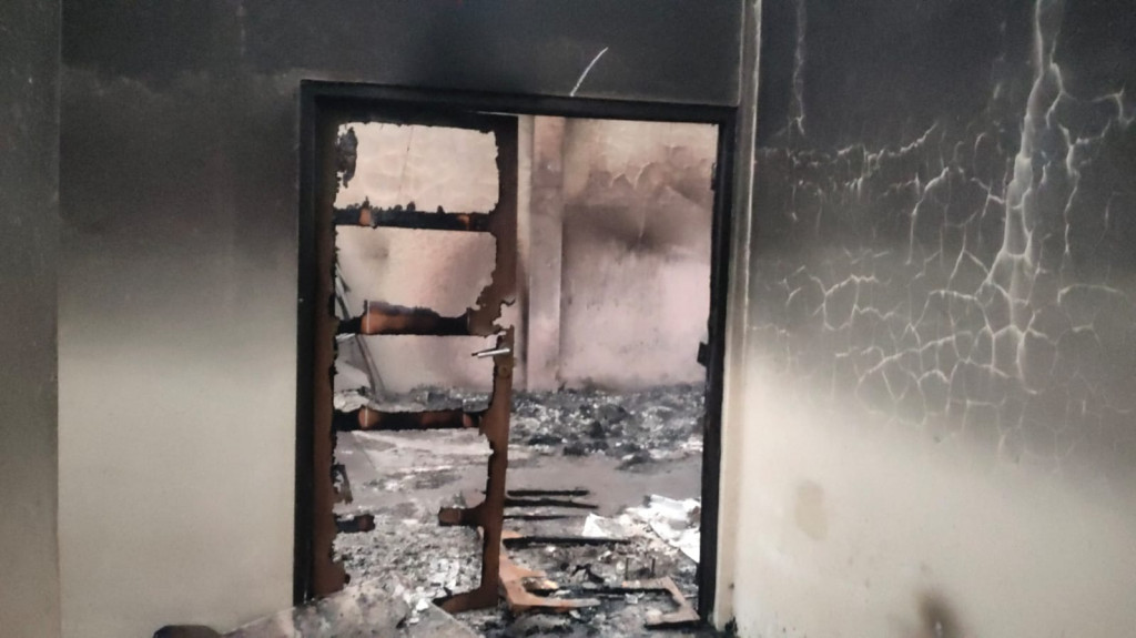 Kebakaran melanda rumah singgah Kota Bekasi, Jawa Barat.