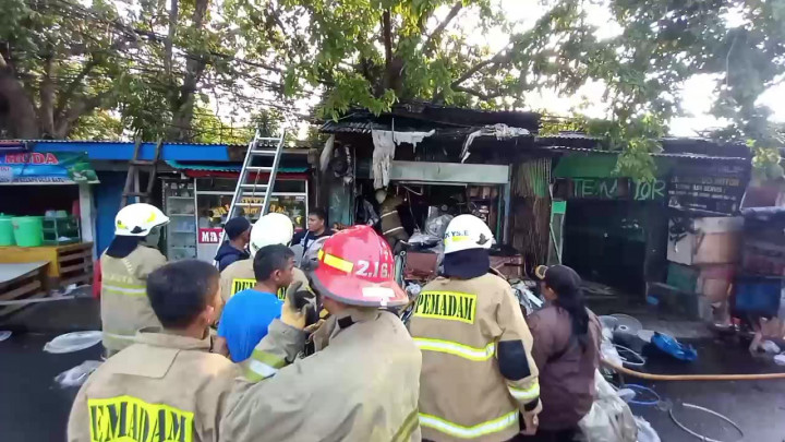 Gara-gara Kipas Angin, Kios Reparasi Elektronik di Pluit Terbakar
