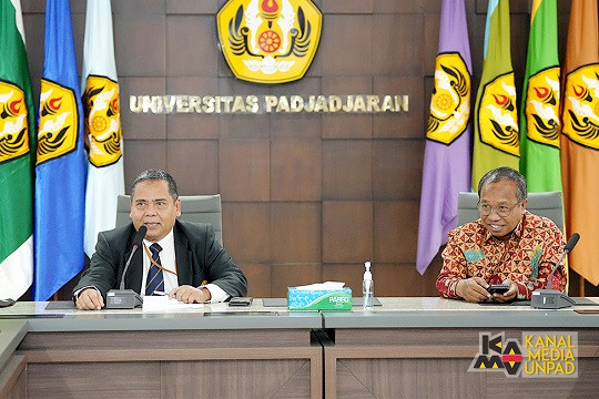 UNS Belajar Pengelolaan PTN BH dari Unpad
