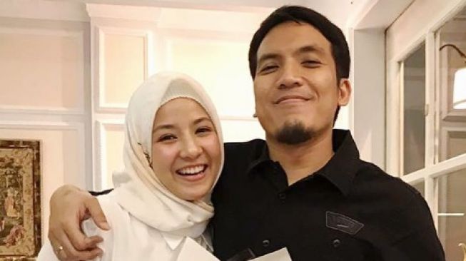 Bercerai, Desta dan Natasha Rizki Sudah Pisah Rumah