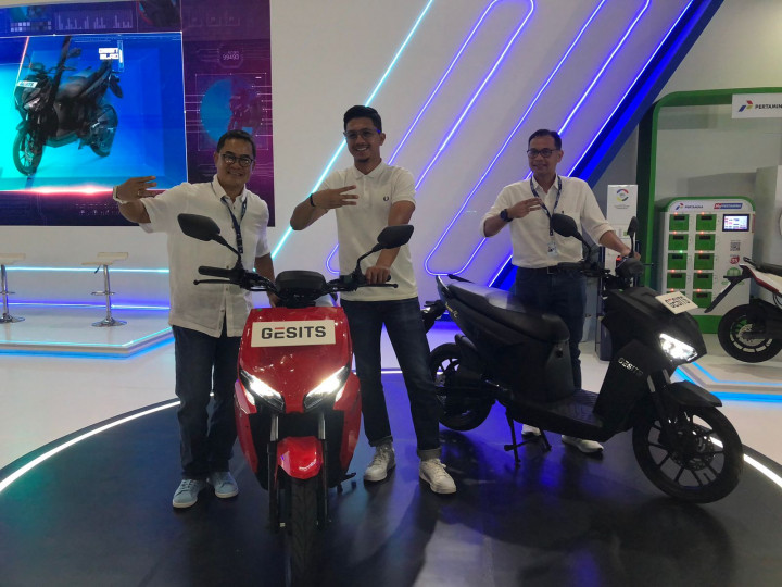 Gesits Kini Punya Raya E, Versi Ekonomis dari Raya G?