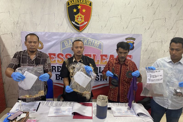 Polresta Banjarmasin Lumpuhkan 2 Pencuri 1 Kg Emas