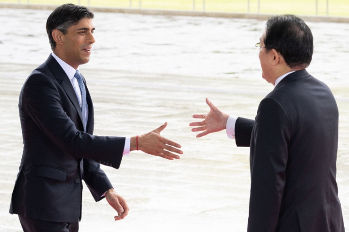 Inggris Luncurkan Larangan Impor Berlian dari Rusia