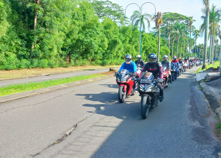 Mau Tahu Cara Bikin Motor jadi Lebih Irit? Baca Nih!