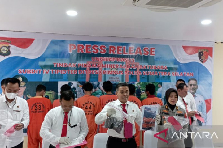 Tertipu <i>Jastip</i> Tiket Konser Coldplay, Warga Palembang Rugi Rp12,5 Juta