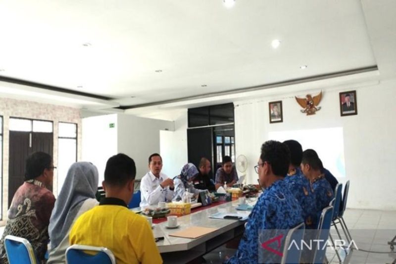 Ombudsman Kalsel buka posko pengaduan penerimaan siswa baru. Antara/HO-Ombudsman Kalsel