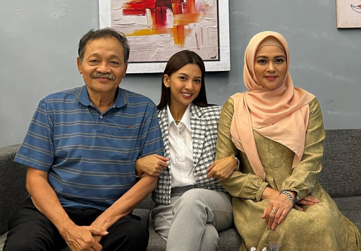 Eeng Saptahadi Meninggal, Puluhan Artis Melayat ke Rumah Duka