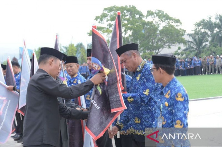 Kotor! 17 Kelurahan di Kendari Dapat Bendera Hitam