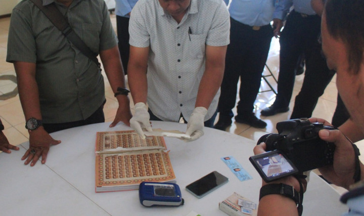 Pasutri Selundupkan Sabu Dalam Al-Qur'an ke Lapas Pemuda Madiun