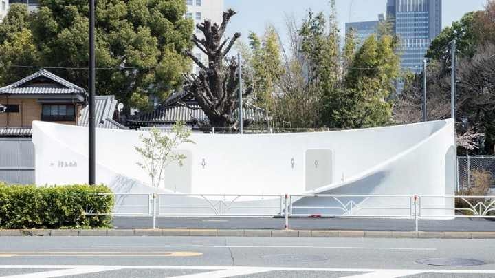 Wow! Toilet Berdesain Menawan di Jepang Ini Bikin Pengguna Saling Sapa