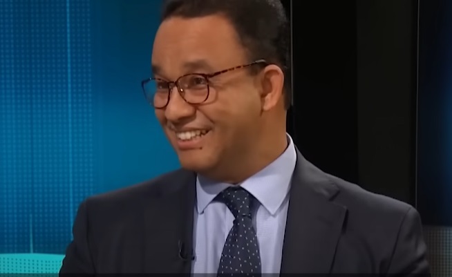 Anies Baswedan saat diwawancarai ABC News Australia. Foto tangkapan layar YouTube Anies Baswedan.