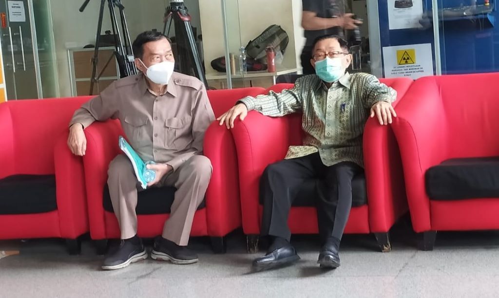 Direktur Utama Maspion Group Alim Markus saat hadiri pemeriksaan di KPK. Medcom.id/Candra Yuri