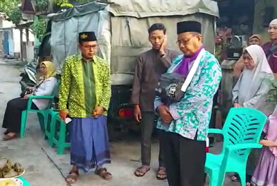 23 Tahun Jadi Ketua DKM di Bekasi, Ustaz Manshur Diberangkatkan Haji oleh Hamba Allah