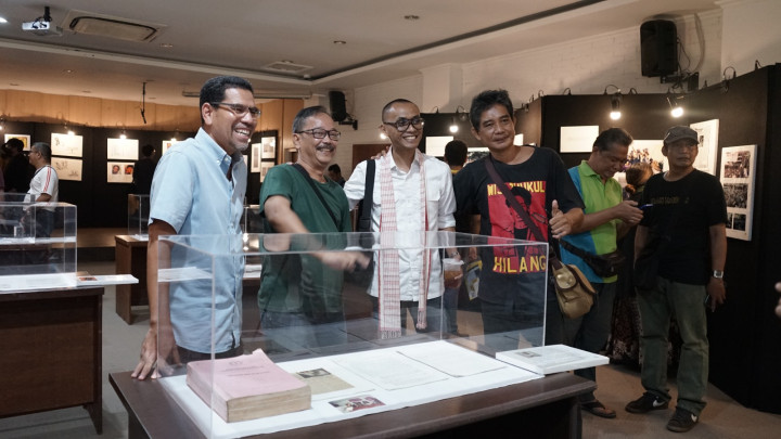 Tampilkan Beragam Memorabilia, ILUNI FIB UI Gelar Pameran Reformasi