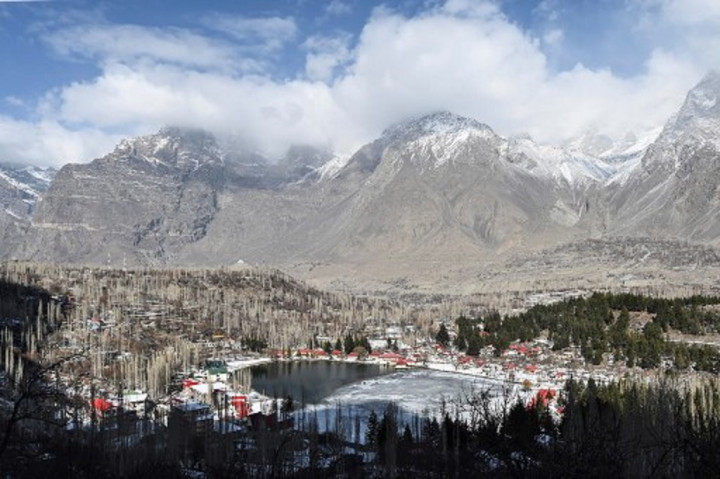 10 Orang Tewas Diterjang Salju Longsor di Gilgit-Baltistan Pakistan