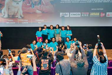 Sinopsis Film Detektif Jaga Jarak