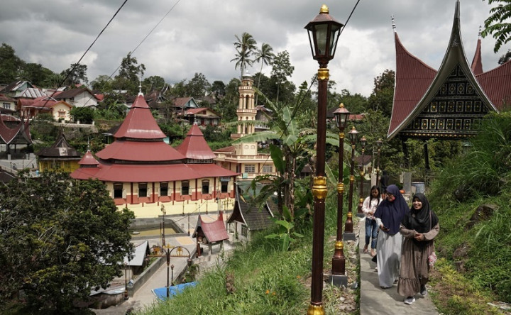 Desa Terindah Nagari Tuo Pariangan dan Lapangan Cindua Mato Dipercantik Rp15 Miliar