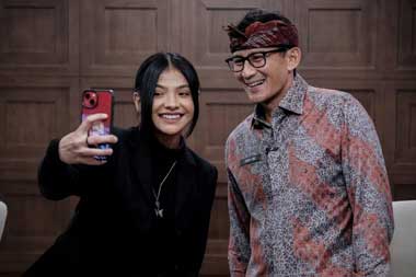 Sandiaga Uno Komentari Lagu Baru Sara Fajira
