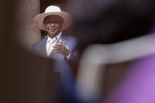 Presiden Uganda Sahkan Undang-Undang Anti-Gay, Tindakan Keras Menanti