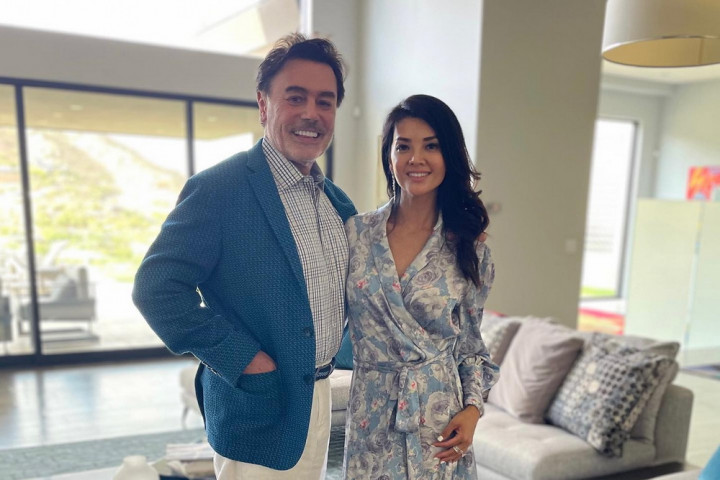 Netizen Takjub Lihat Wajah Suami Baru Farah Quinn: Mirip Tony Stark