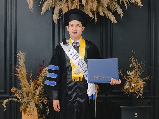 Ngebut, Martono Raih Gelar Doktor dengan Predikat Summa Cumlaude di UNY dalam 2 Tahun