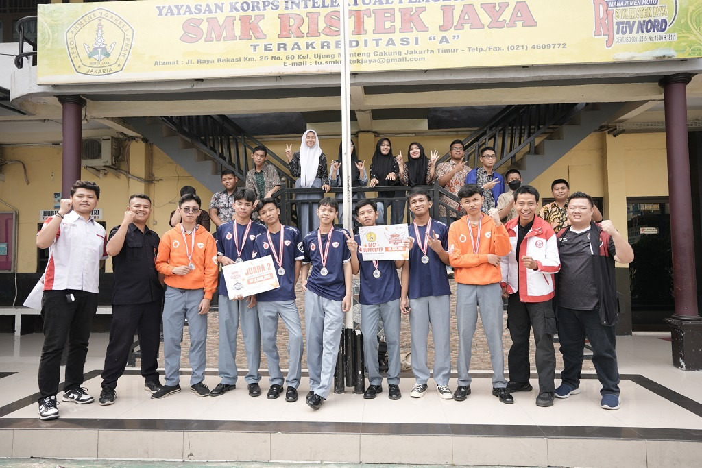 Tim esports dari SMK Ristek Jaya Jakarta.