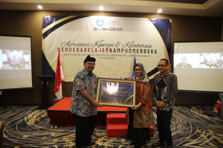 LLDikti Wilayah III Beri Apresiasi Kinerja dan Kolaborasi Perguruan Tinggi, Ini Daftarnya