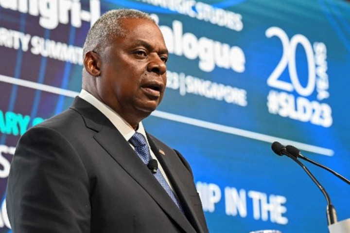 Tegur Jenderal Tiongkok di Acara Dialog Singapura, Menhan AS: Angkat Telepon!