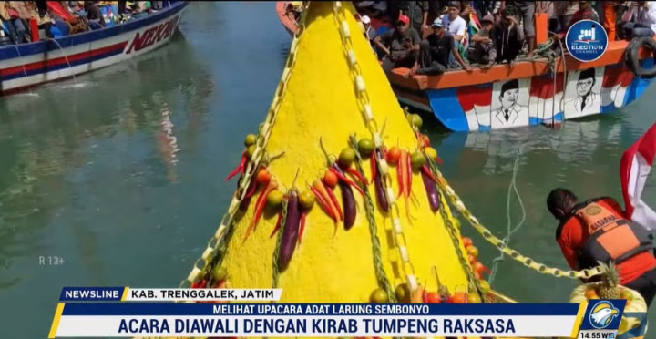 Nelayan Trenggalek Gelar Upacara Adat Larung Sembonyo di Pantai Prigi