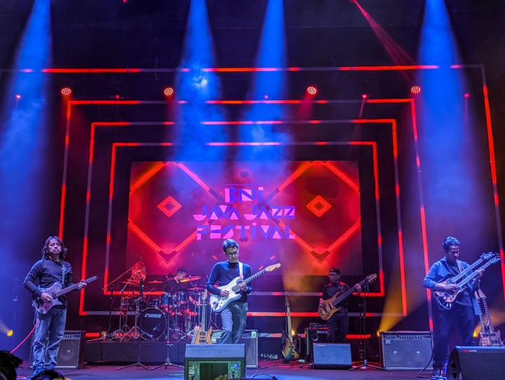 Penampilan Apik Trisum di Hari Terakhir Java Jazz 2023