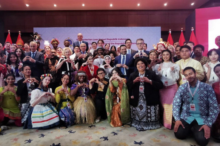 Menlu RI Ajak Peserta BSBI Jadi Agen Kerja Sama dan Perdamaian Global