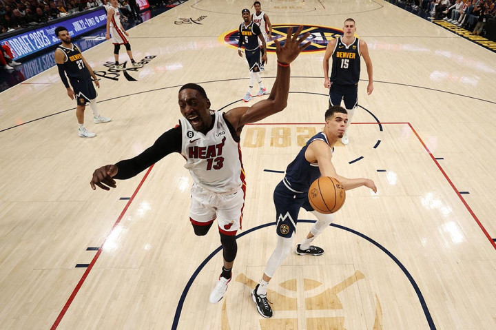 Basket NBA: Heat Taklukkan Nuggets 108-111 di Game 2 Final