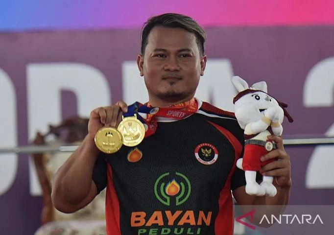Debut, Atlet Para Angkat Berat Margono Sumbang Dua Emas