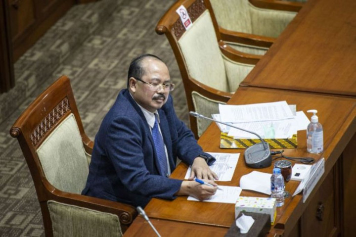 Amazulian Rifai Terpilih jadi Ketua KY hingga Diplomasi Indonesia Mediasi Konflik Rusia-Ukraina