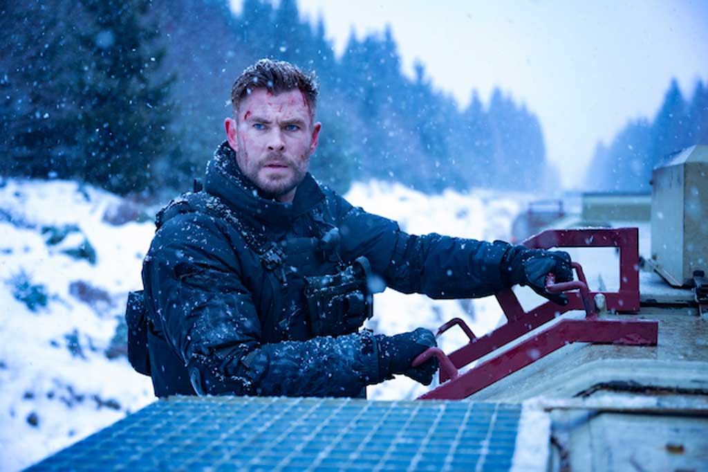 Chris Hemsworth dalam film Extraction 2 (Foto: Netflix)