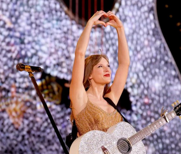 Duh! Taylor Swift dan Matty Healy Putus Usai Sebulan Pacaran